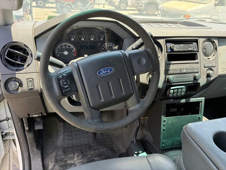 2011-ford-f250-image-14