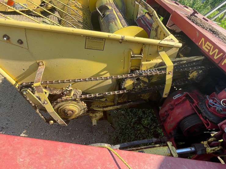 new-holland-880-image-8