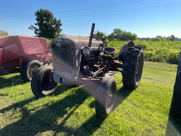 ford-850-image-1