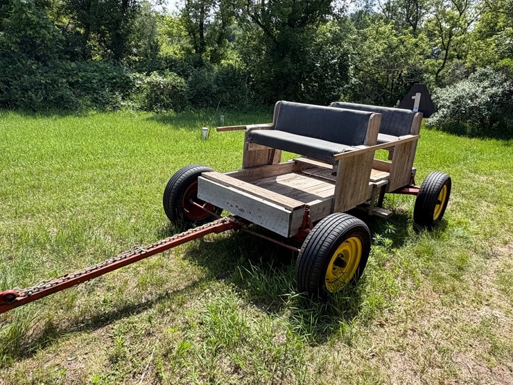 #1927-•-double-bench-parade-wagon-image-1