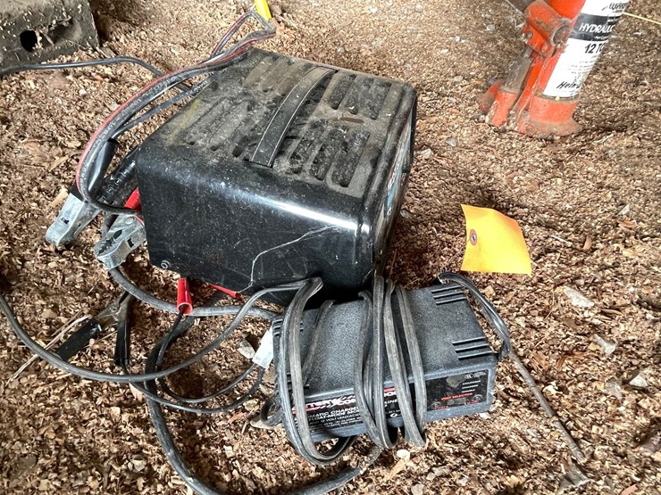 #2293-•-(2)-battery-charger-image-2