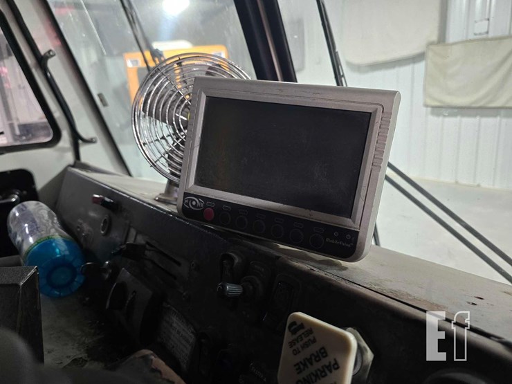 2016-mack-leu613-image-15