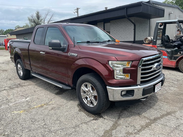 2016-ford-f150-xlt-image-3