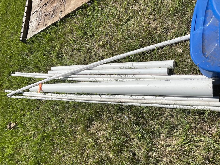 #3224-•-tractor-parts,-trailer-tie-downs,-and-various-pvc-pipe-image-17