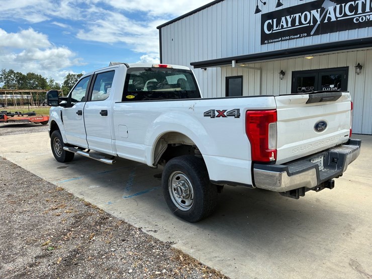 2017-ford-f250-xl-image-5