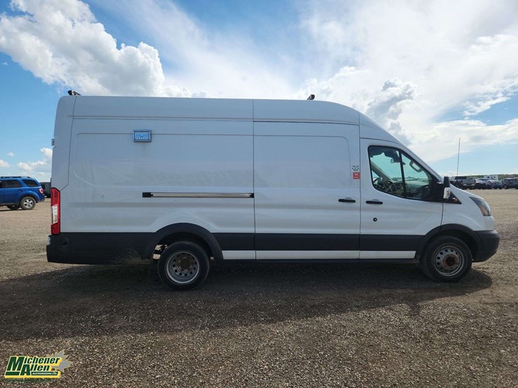 2016-ford-transit-image-7