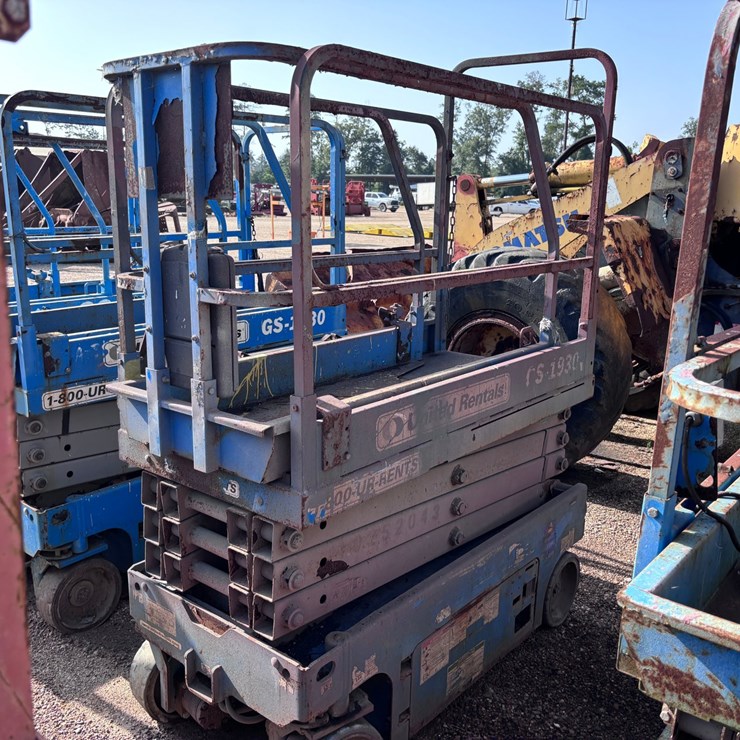 #39027 • GENIE GST930 | FOR PARTS/REPAIRS