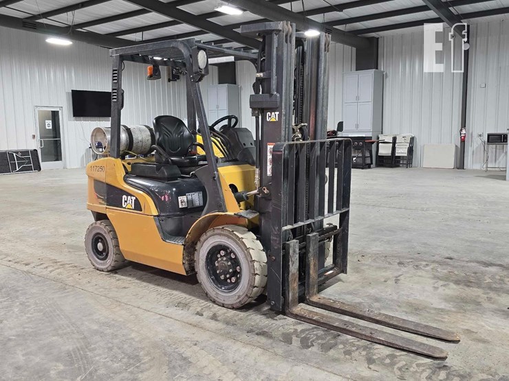 2020-caterpillar-gp25n-image-2
