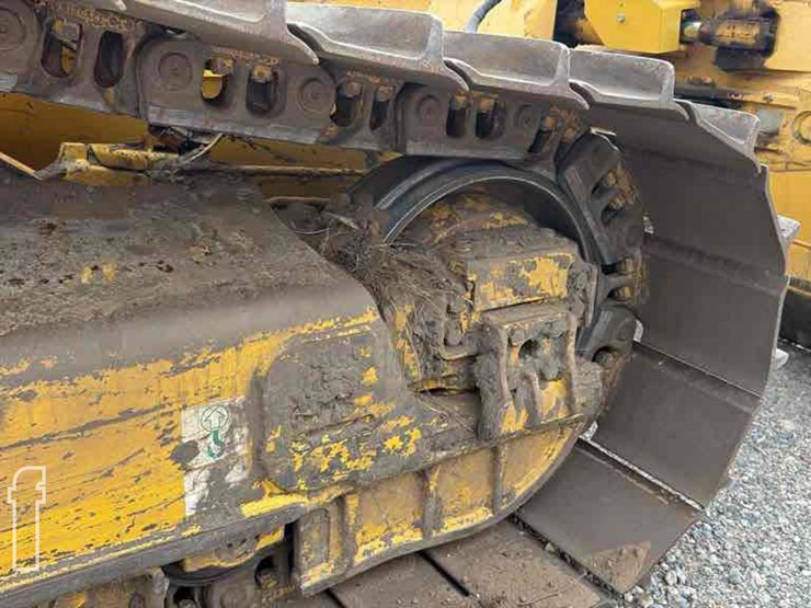 2014-komatsu-d51pxi-22-image-33