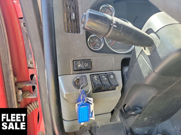 2018-kenworth-t680-image-19