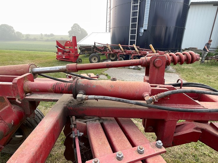 #2262-•-miller-c-series-offset-disk-harrow-image-13