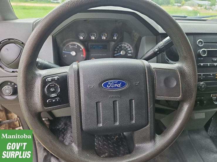 2012-ford-f350-image-28