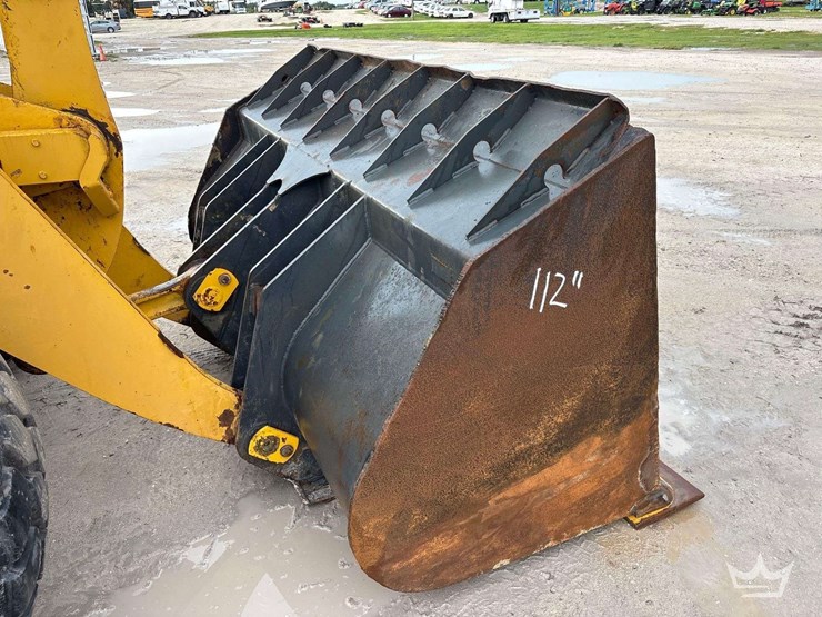 komatsu-wa380-8-image-8