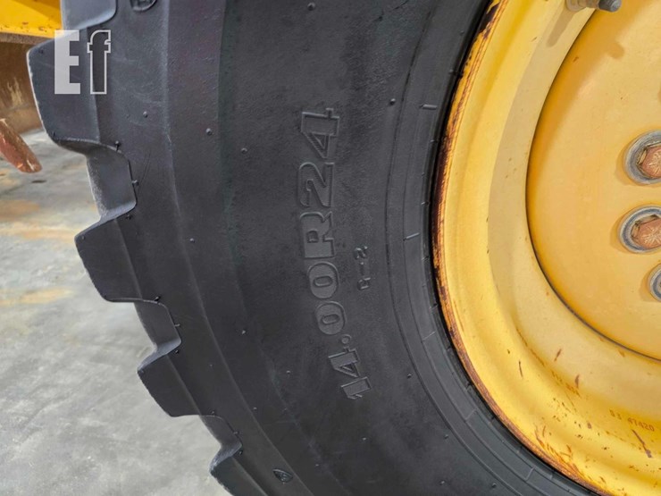 2016-deere-670g-image-33