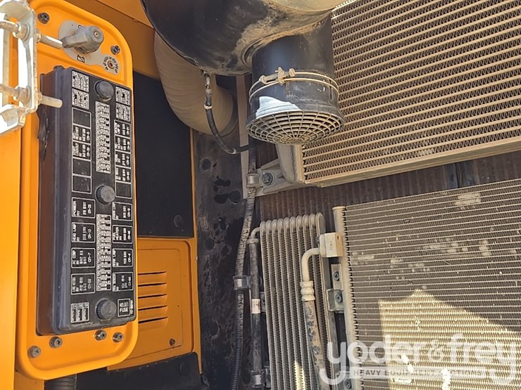 hyundai-hx235-lcr-image-37