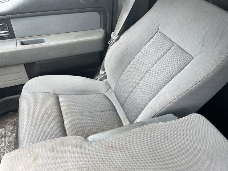 2014-ford-f150-xl-image-55