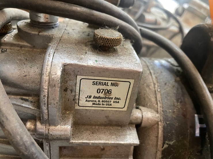#4076-•-(3)-electric-compressor-pumps-image-3