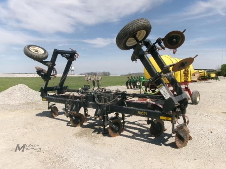 2002-dalton-ag-products-d3035-image-1