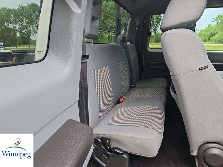 2011-ford-f250-image-24