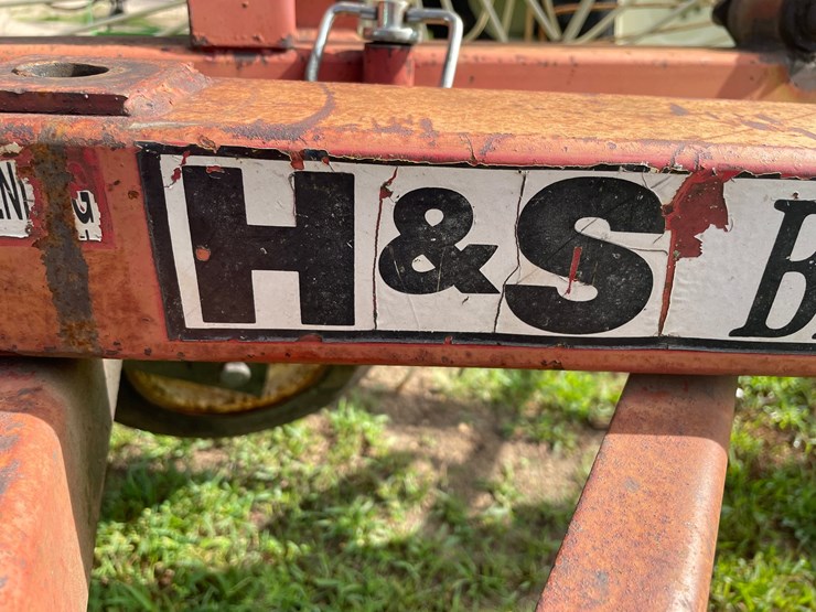 #1029-•-h&s-(12)-wheel-rake-image-7