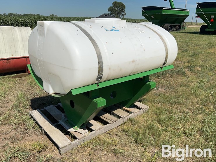 300-gal-poly-tank-image-1