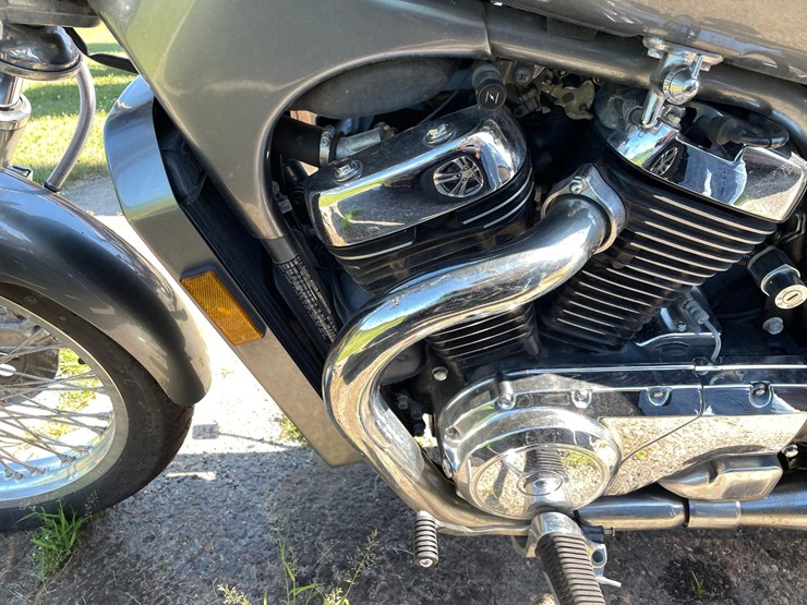 #1014-•-2005-suzuki-boulevard-s50-(has-wi-title)-image-10