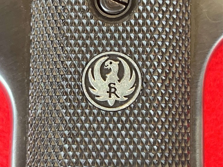 ruger-mark-1-standard-.22-lr-semiauto-pistol-image-14