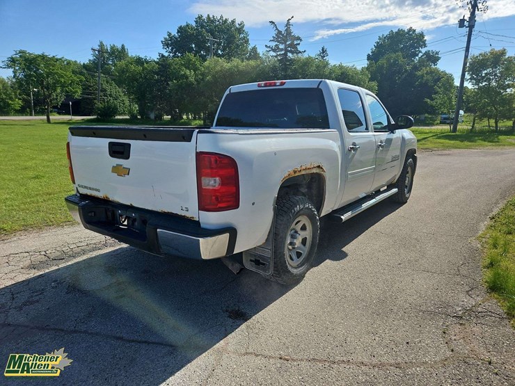 2013-chevrolet-silverado-1500-image-4