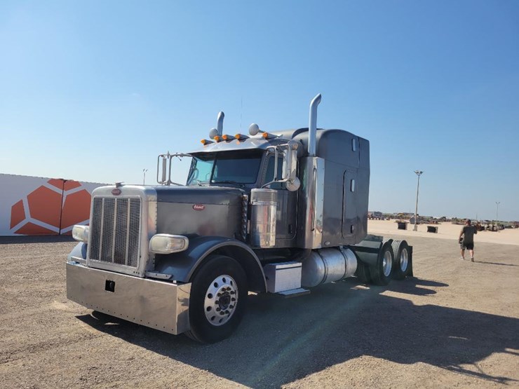 2006-peterbilt-379-image-1