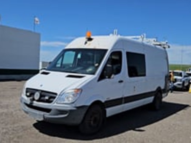 2012-mercedes-benz-sprinter-3500-image-5