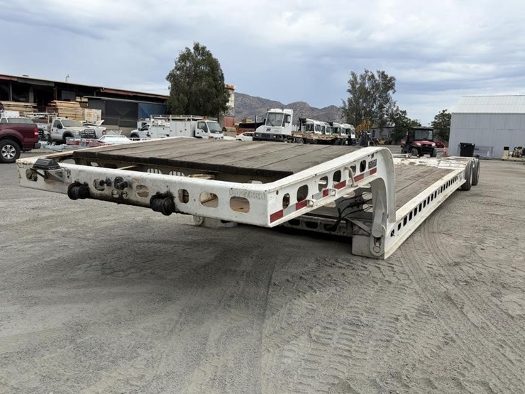 1997-murray-2347-lowboy-equipment-trailer-image-1