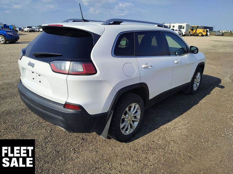 2019-jeep-cherokee-image-4