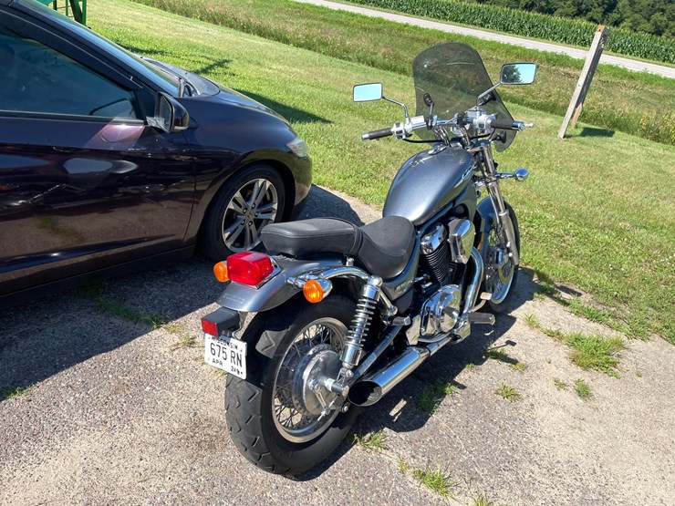 #1014-•-2005-suzuki-boulevard-s50-(has-wi-title)-image-4