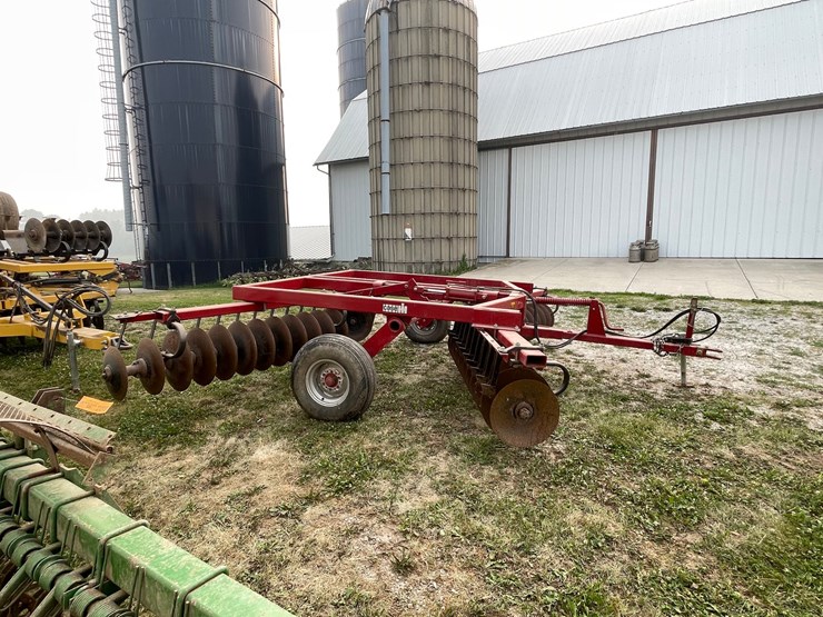 #2258-•-case-3800-disk-harrow-image-4