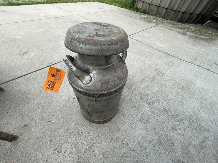 #2309-•-milk-can-with-lid-image-3