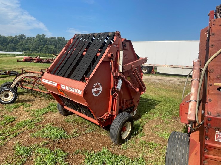 hesston-5500-image-5