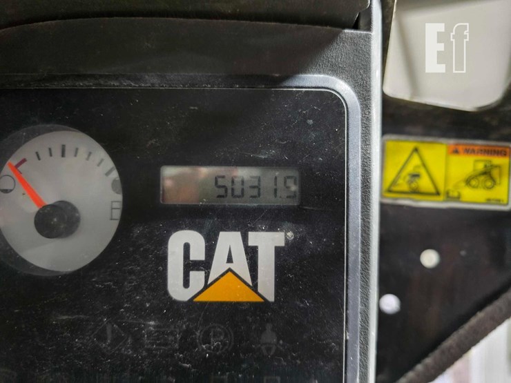 2011-caterpillar-246c-image-17