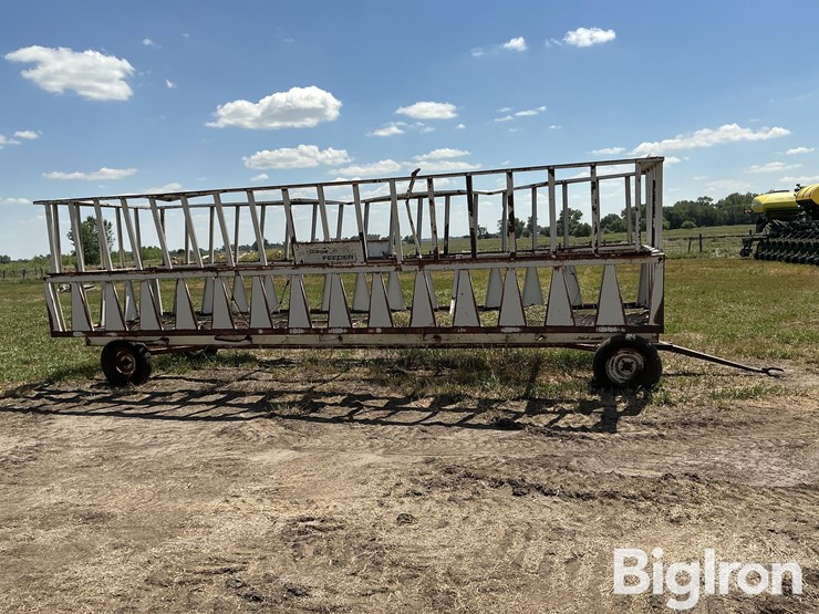 dakon-hay-feeder-wagon-image-4