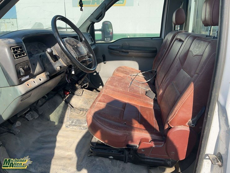 2002-ford-f550-image-14
