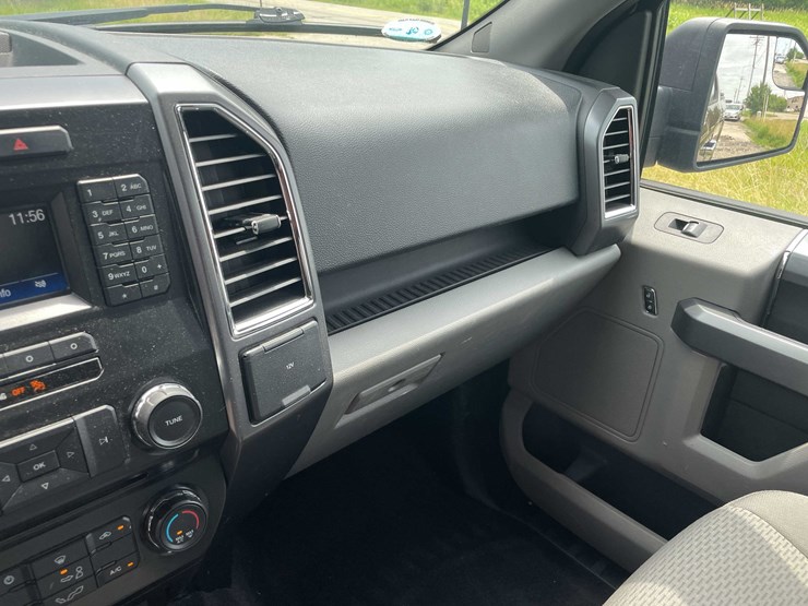 2016-ford-f150-xlt-image-52