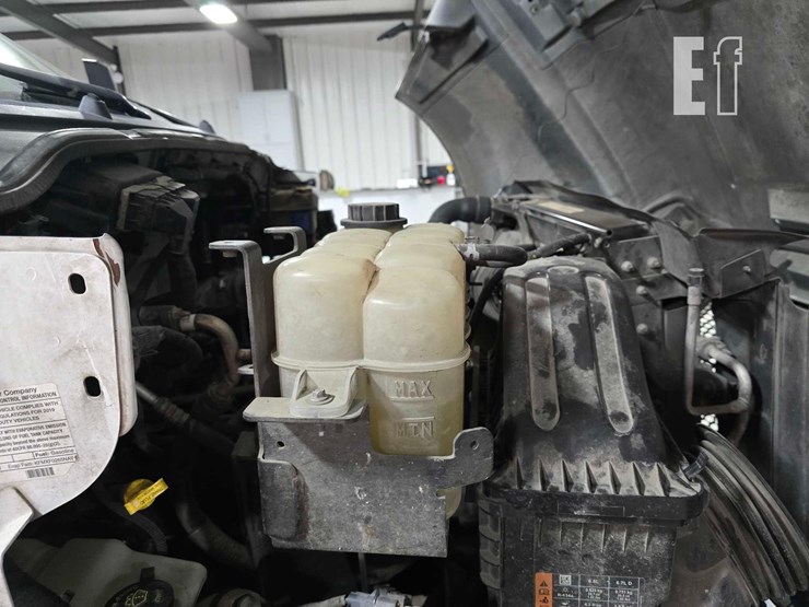 2019-ford-f750-image-18