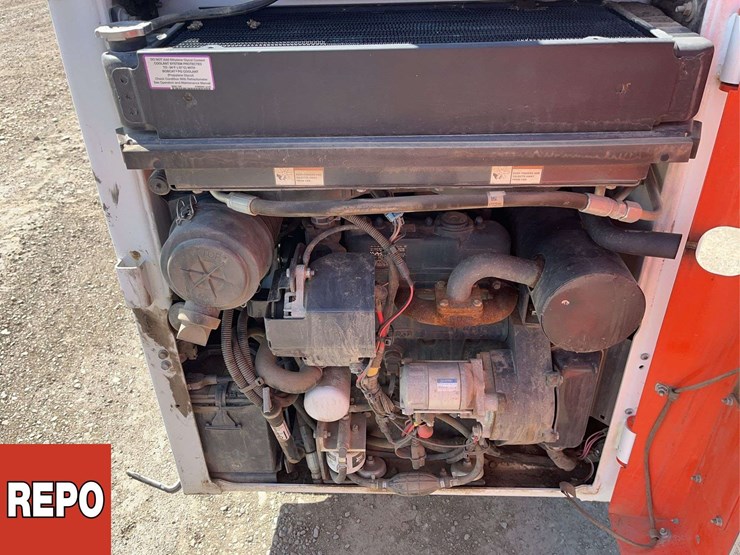 2018-bobcat-s70-image-19