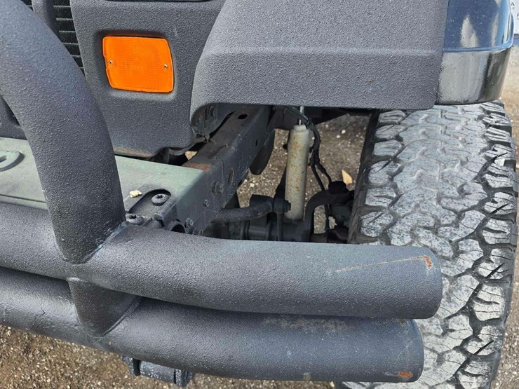 1995-jeep-wrangler-image-54