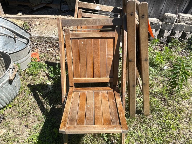 #3238-•-vintage-wood-folding-chairs-image-9
