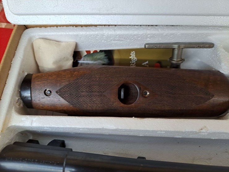 stoeger-uplander-12-gauge-double-barrel-shotgun-image-2