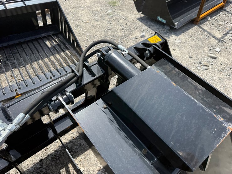 #2010-•-unused-future-hwg72-72"-skid-steer-hollow-wood-grabber-c-xxlkzmq2605040-inv#49396-image-9