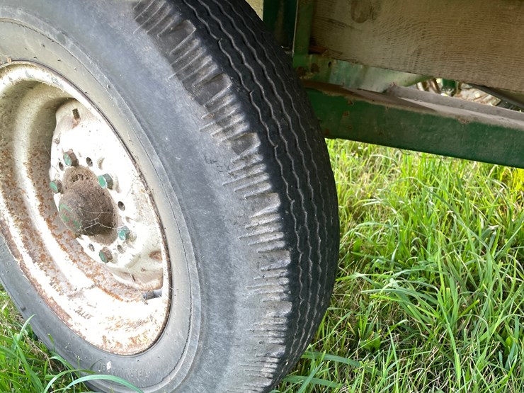 #2268-•-16'-hay-wagon-image-9