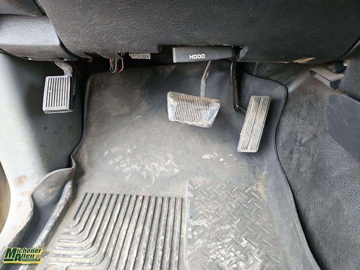 2004-dodge-ram-2500-image-24