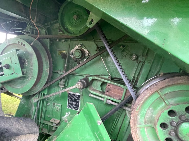 john-deere-4420-image-28