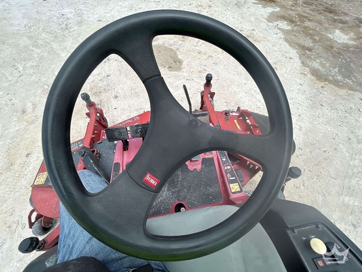 2015-toro-groundsmaster3280d-image-15